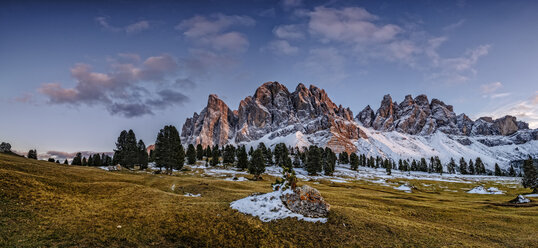 Italy, Geisler Puez Nature Park, Mountain pasture with Geisler group and Sass Rigais in background - HAMF00244