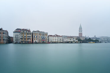 Italien, Venedig, Stadtviertel San Marco von Dorsoduro aus gesehen - XCF00116