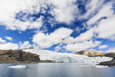 Peru, Anden, Cordillera Blanca, Huascaran National Park, Nevado Tuco, Pastoruri Gletschersee - FOF08559