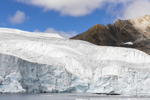 Peru, Anden, Cordillera Blanca, Huascaran National Park, Nevado Tuco, Pastoruri Gletschersee - FOF08560