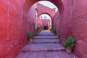 Peru, Arequipa, Kloster Santa Catalina, Gasse - FO08585