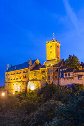 Deutschland, Thüringen, Eisenach, Wartburg bei Nacht - EGB00150