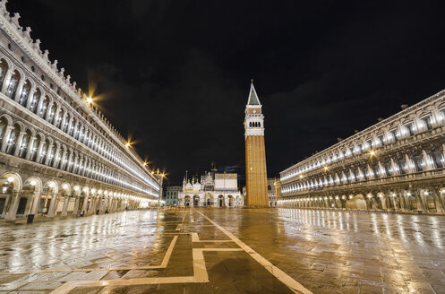 Italy, Venice, deserted St Mark's Square with St Mark's Campanile at night - DHCF00031