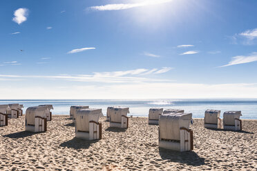 Germany, Schleswig-Holstein, Bay of Luebeck, hooded beach chairs on the beach - EGBF00170