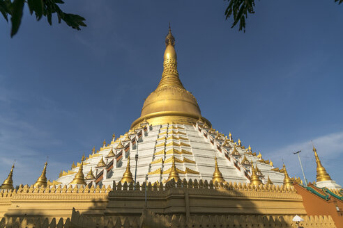 Myanmar, Bago, Mahazedi Pagoda - PCF00304