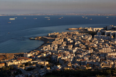 Algerien, Algier, Blick auf die Stadt von oben - DSGF01416