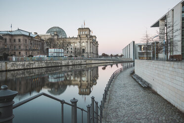 Germany, Berlin, view to Reichstag, Paul-Loebe-Building and River Spree at morning light - ASCF00701