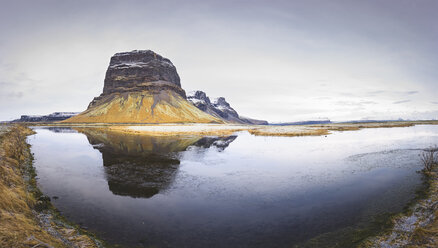 Island, Blick auf Lomagnupur - EPF00256