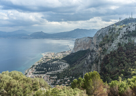 Italien, Sizilien, Blick vom Monte Pellegrino auf Palermo - HWOF00207