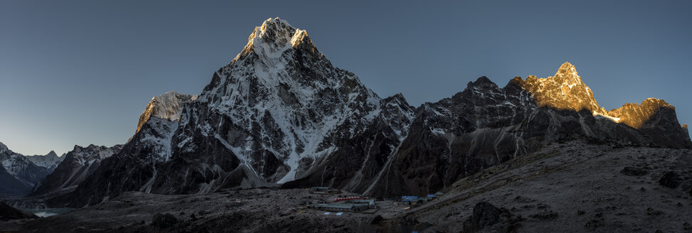 Nepal, Himalaya, Khumbu, Everest-Region, Cho la, Dzonglha, Cholatse-Gipfel - ALRF00795