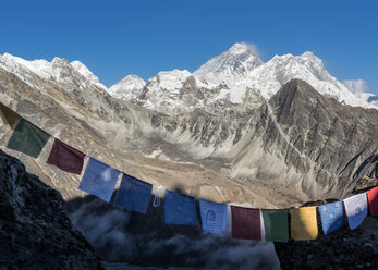 Nepal, Himalaya, Khumbu, Everest region, Everest, Nuptse, Cholatse from Gokyo Ri - ALRF00830