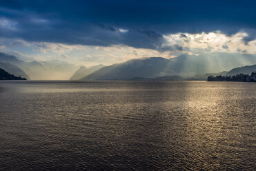 Österreich, Salzkammergut, Gmunden, Traunsee - EJWF00832