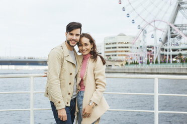 Japan, Tokyo, portrait of couple in love - JUBF00184