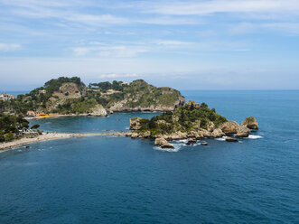 Italien, Sizilien, Blick auf die Isola Bella - AMF05210