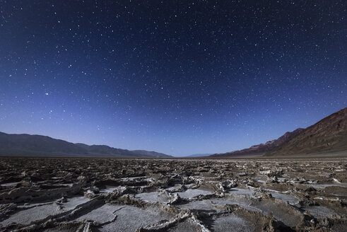 USA, California, Death Valley, Badwater Basin at night - EPF00290