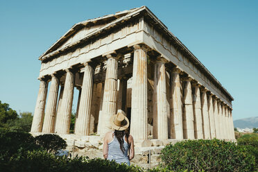 Greece, Athens, tourist visiting The Hephaisteion in the Agora - GEMF01439