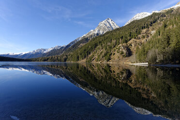 Italy, Alto Adige, Antholz Valley, lake in winter - LBF01545