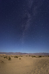 USA, California, Death Valley, night shot with milky way over sand dunes - EPF00303