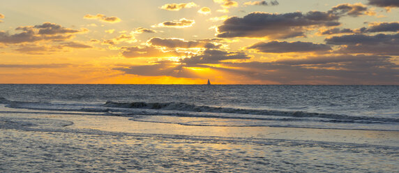 Netherlands, The Hague, Scheveningen, sunset - WIF03394