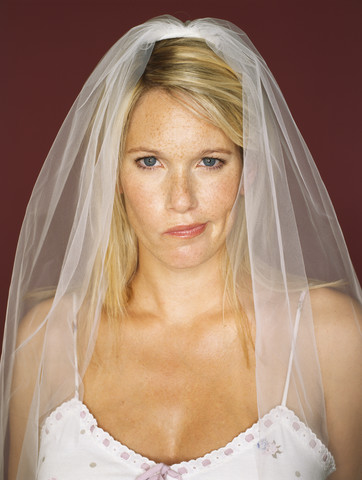 Porträt einer schmollenden Braut, lizenzfreies Stockfoto
