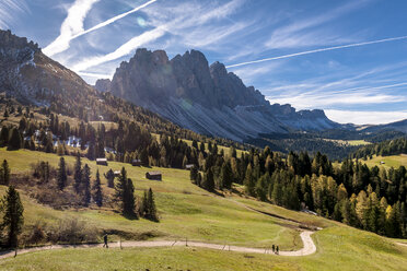 Italien, Südtirol, Villnösser Tal, Geisler Gruppe - EGBF00198