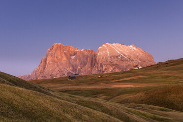 Italien, Südtirol, Seiser Alm, Langkofel und Plattkofel - EGBF00219