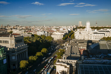Spanien, Madrid, Stadtbild mit der Straße Alcala - KIJF01174