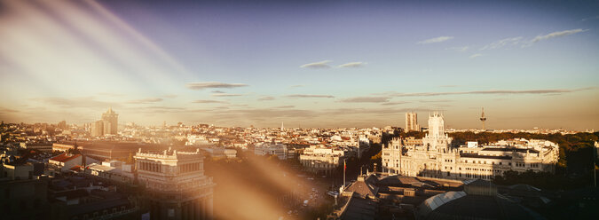 Spain, Madrid, cityscape with Alcala street - KIJF01178