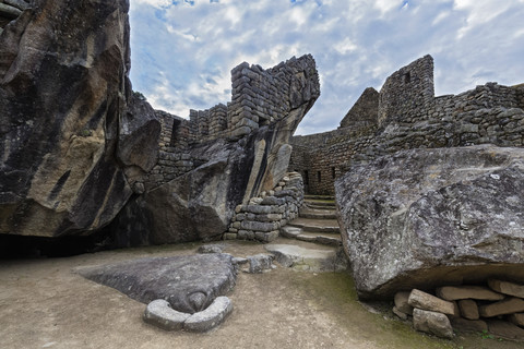 Peru, Anden, Urubamba-Tal, Machu Picchu, Der Tempel des Kondors, lizenzfreies Stockfoto