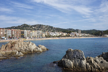 Spain, Catalonia, Lloret de Mar, resort town on Costa Brava at Mediterranean Sea - ABOF00154