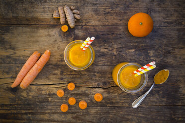 Carrot tangerine Smoothie with curcuma - LVF05866