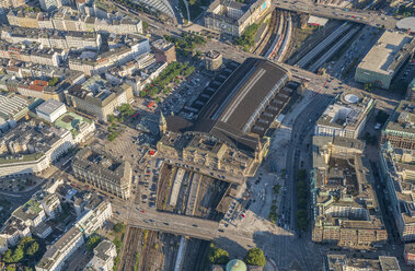 Germany, Hamburg, aerial view of central station - PVCF00971