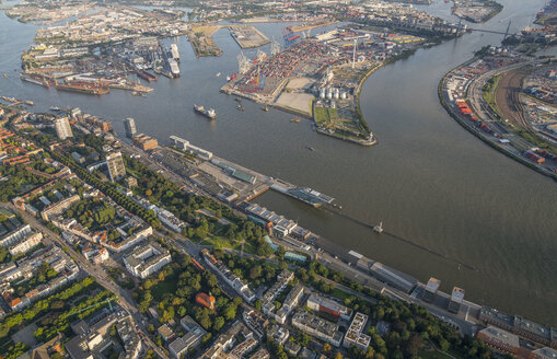 Deutschland, Hamburg, Luftbild von Mitte Norderelbe, Dockland, Hamburg Cruise Center Altona, Container Terminal Tollerort - PVCF01006