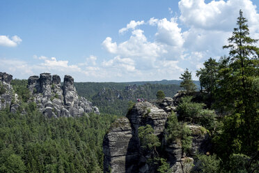 Germany, Saxony, Elbe Sandstone Mountains, Rock formations - LMF00595