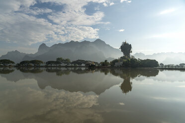 Myanmar, Hpa-an, Kyauk-Kalat-Pagode - PCF00339