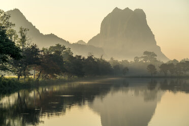 Myanmar, Hpa-an, Berg Zwegabin und Kan Thar Yar See - PCF00343