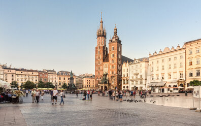 Poland, Krakow, Old Town, Main Square, St Mary Basilica and town houses - CSTF01242