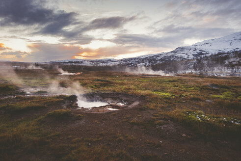 Island, Landschaft in der Dämmerung - EPF00345