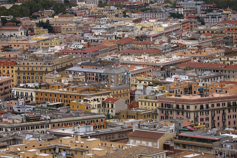 Italien, Rom, Stadtbild der historischen Altstadt, lizenzfreies Stockfoto