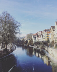 Germany, Baden-Wuerttemberg, Tuebingen, Row of houses, frozen Neckar river - LVF05931