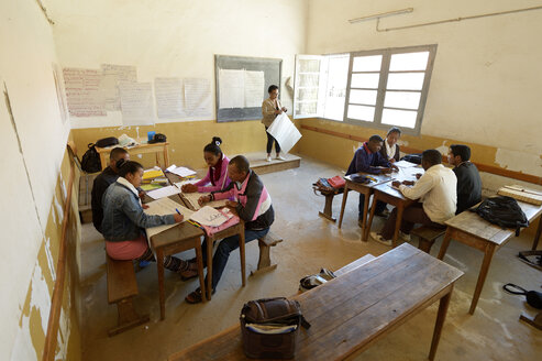 Madagascar, Fianarantsoa, Young people attending a teacher training - FLKF00766
