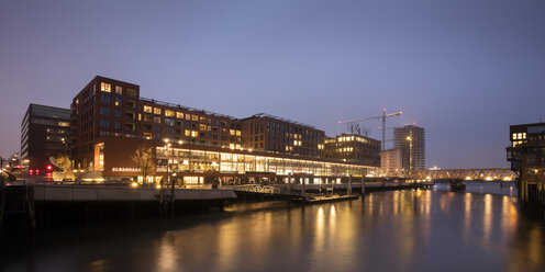 Germany, Hamburg, HafenCity, Elbarkaden at Magdeburger Hafen by twilight - WIF03406