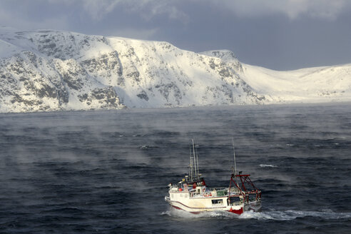 Arktischer Ozean, Schiff auf der Barentssee - DSGF01563