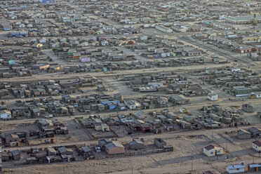 Namibia, Skelettküste, Luftaufnahme von Walvis Bay - DSGF01610