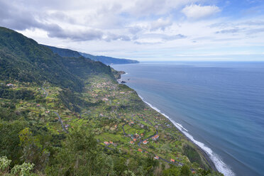 Portugal, Madeira, view of Arco de Sao Jorge on the north coast - RJF00667