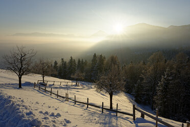 Germany, Bavaria, sunrise at Kogl at Auerberg in winter - LBF01587