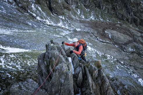 Großbritannien, Nordwales, Snowdonia, Ogwen, Cneifion Rib, Bergsteiger - ALRF00852