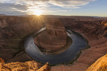 USA, Arizona, Page, Colorado River, Glen Canyon National Recreation Area, Horseshoe Bend - FOF09045