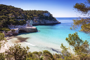 Spanien, Menorca, Cala Mitjana - SMAF00705