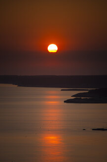 Spanien, Menorca, Son Bou, Sonnenuntergang - SMAF00719